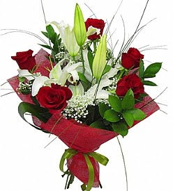 1 dal kazablanka 5 kırmızı gül buketi  Sinop çiçek gönderme sitemiz güvenlidir 