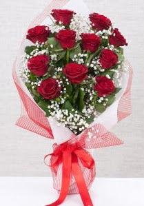 11 kırmızı gülden buket çiçeği  Sinop kaliteli taze ve ucuz çiçekler 