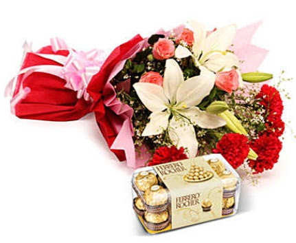 Karışık buket ve kutu çikolata  Sinop çiçekçiler 