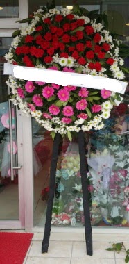Cenaze çiçek modeli  Sinop 14 şubat sevgililer günü çiçek 